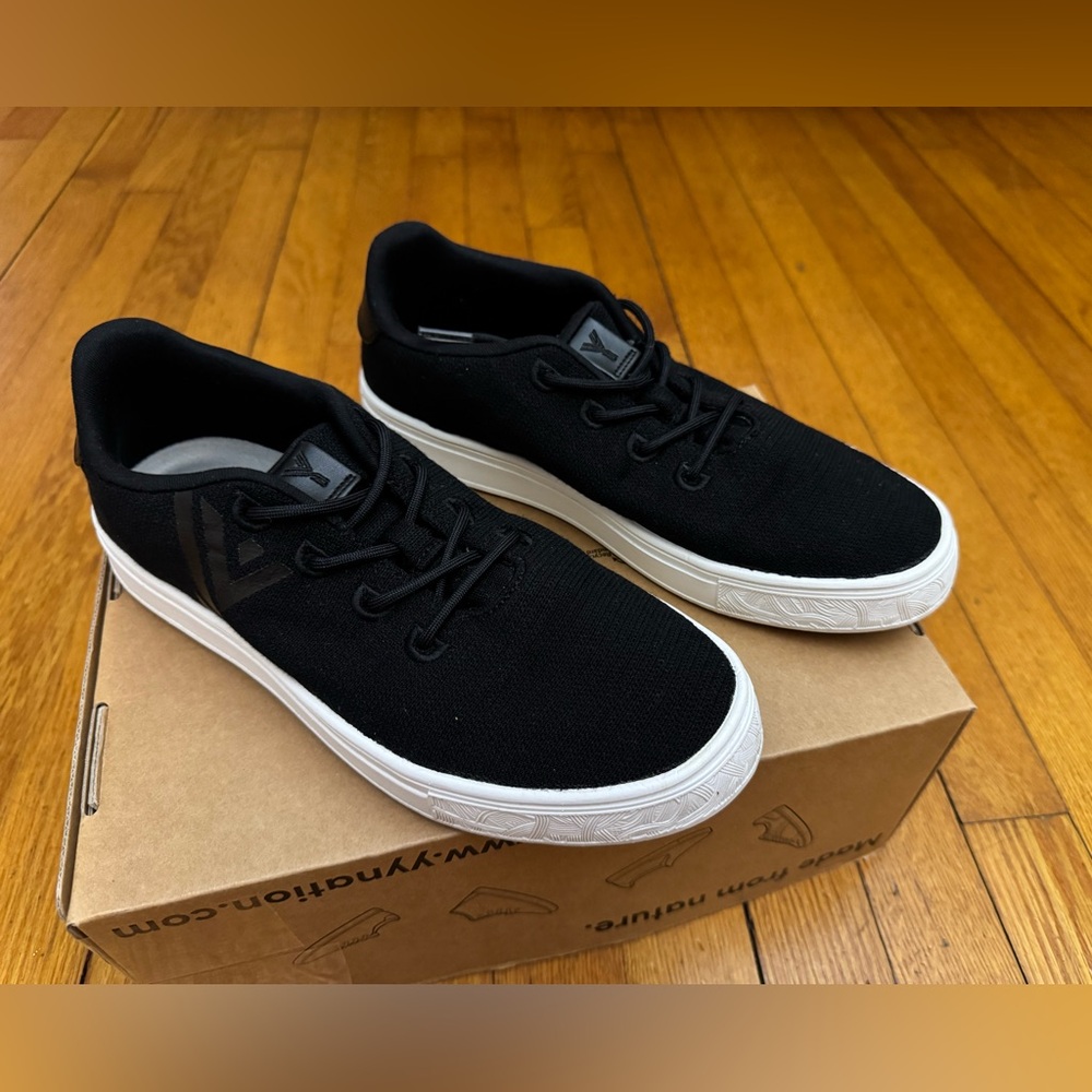YY Nation Cirro YY Bamboo Sneakers Black / Optic White Size 9